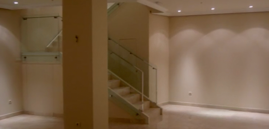 ELEGANTE LOCAL ZONA COMERCIAL